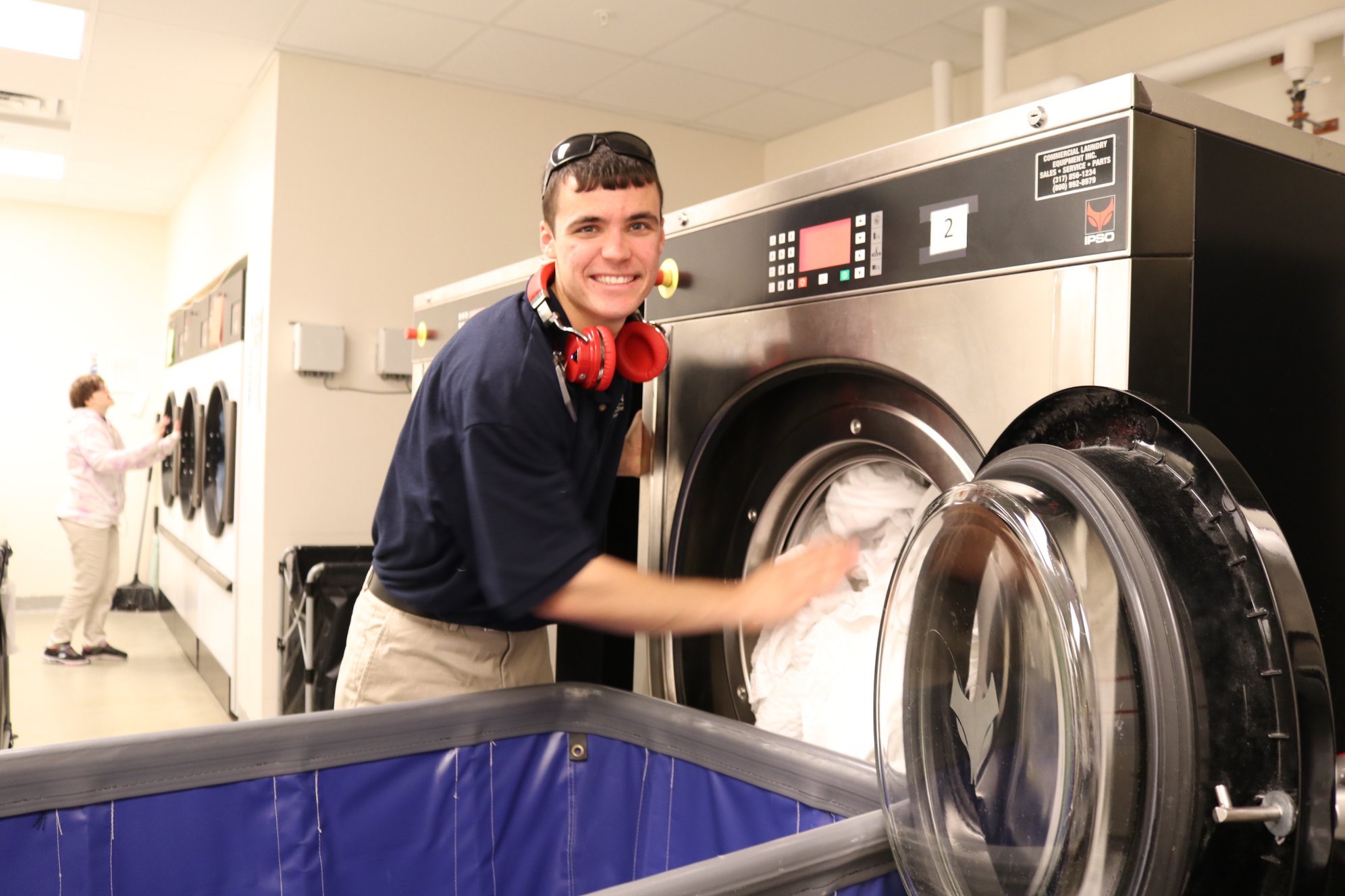 laundry attendant jobs